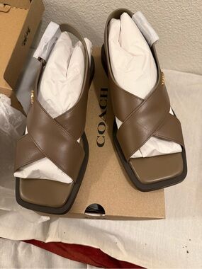 Coach Criss Cross Sandle